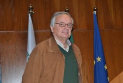 Prof. Nuno Geraldes Barba, faz apresentação “Amêndoas no Ribatejo, clima e variedades”