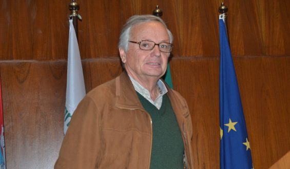 Prof. Nuno Geraldes Barba, faz apresentação “Amêndoas no Ribatejo, clima e variedades”