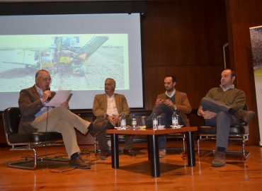 Mesa Redonda no Seminário ” O potencial e a rentabilidade da cultura da amêndoa”